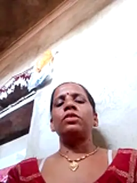 Snapshot of Anitarakkoli chatting on May 2026 05:03:02 AM Anitarakkoli online show from May 2026 05:03:02 AM