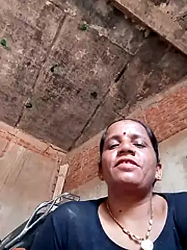 Snapshot of Anitarakkoli chatting on June 2026 05:21:01 AM Anitarakkoli online show from June 2026 05:21:01 AM