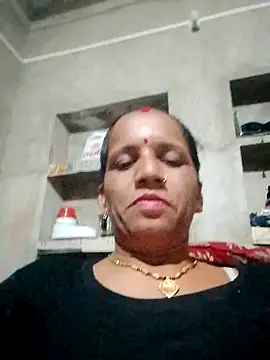 Snapshot of Anitarakkoli chatting on June 2026 04:38:01 PM Anitarakkoli online show from June 2026 04:38:01 PM