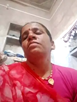 Snapshot of Anitarakkoli chatting on June 2026 07:12:02 AM Anitarakkoli online show from June 2026 07:12:02 AM