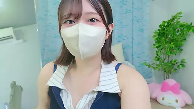 Snapshot of Saki_chanF chatting on June 2026 06:52:01 AM Saki chanF online show from June 2026 06:52:01 AM