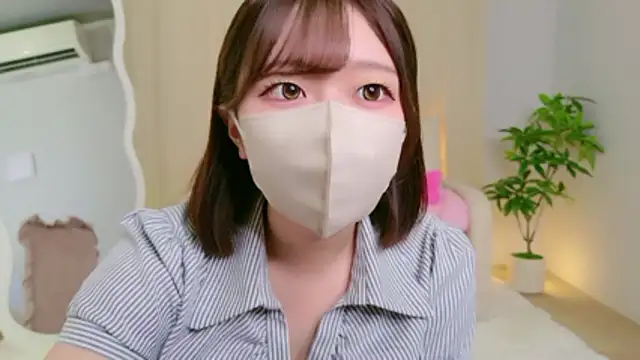 Snapshot of Saki_chanF chatting on July 2026 05:04:01 AM Saki chanF online show from July 2026 05:04:01 AM