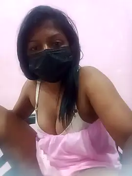 Snapshot of Malee_S chatting on May 2026 05:18:02 PM Malee S online show from May 2026 05:18:02 PM