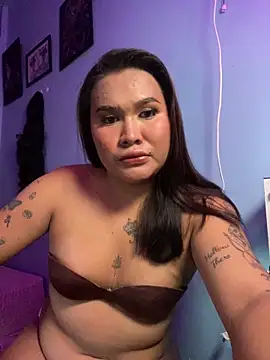 Snapshot of hollynicole chatting on June 2026 08:36:02 AM hollynicole online show from June 2026 08:36:02 AM