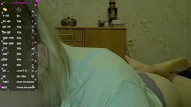 CurvyWild Lady30 online show from February 2026 03:46:01 PM