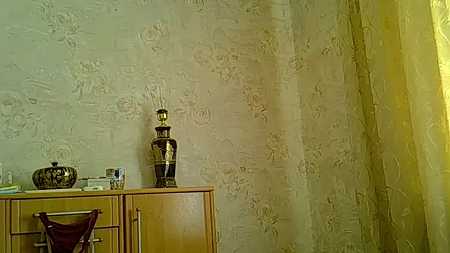 Snapshot of CurvyWild_Lady30 chatting on June 2026 10:59:02 AM CurvyWild Lady30 online show from June 2026 10:59:02 AM