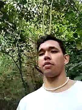 Isaak 26 online show from April 2026 01:33:02 PM