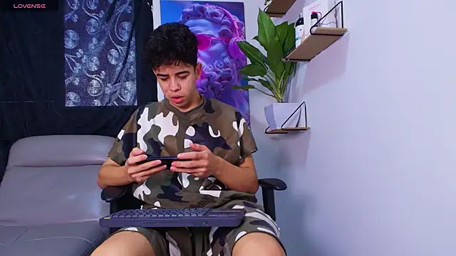 Snapshot of Gael_moon_ chatting on February 2026 08:59:02 PM Gael moon online show from February 2026 08:59:02 PM