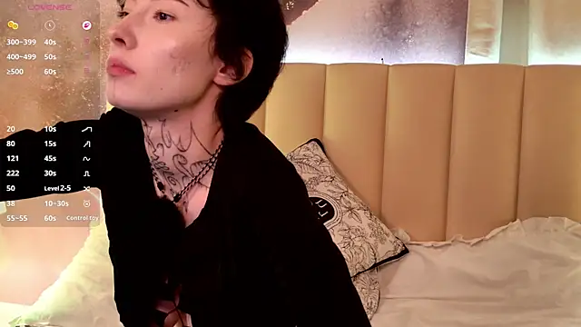 Snapshot of roxy_morrison_x chatting on July 2026 11:12:02 AM roxy morrison x online show from July 2026 11:12:02 AM