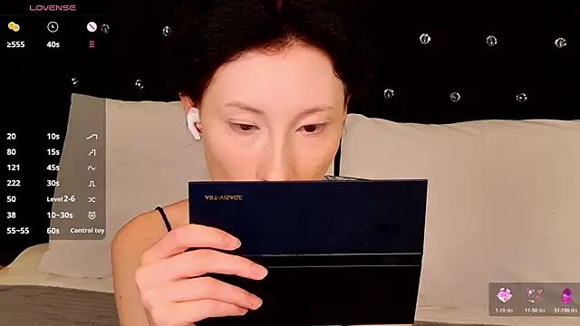 Snapshot of roxy_morrison_x chatting on August 2026 03:38:02 AM roxy morrison x online show from August 2026 03:38:02 AM