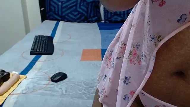 VeronaDimexx online show from March 2026 09:52:02 PM