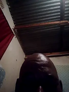 smallt98 online show from February 2026 10:39:01 PM