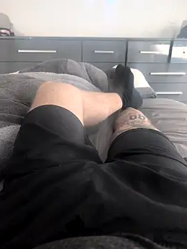 Snapshot of dave32000 chatting on February 2026 02:40:02 PM dave32000 online show from February 2026 02:40:02 PM