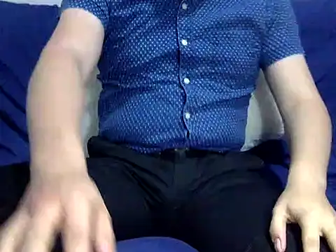 Snapshot of IngCalzon chatting on April 2026 01:17:01 AM IngCalzon online show from April 2026 01:17:01 AM