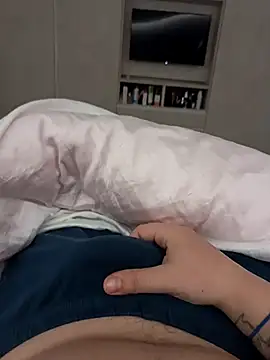 andrepix995 online show from February 2026 05:18:02 AM