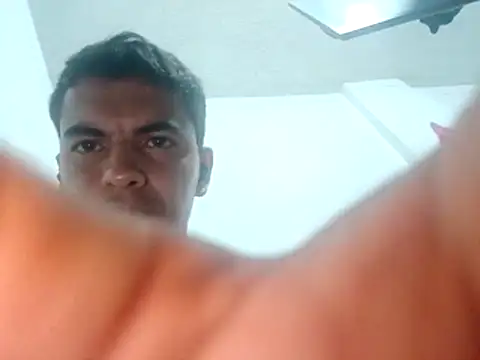 Snapshot of Ironid chatting on March 2026 05:30:01 AM Ironid online show from March 2026 05:30:01 AM