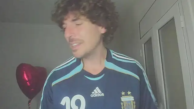 Snapshot of joaquin420_hot chatting on February 2026 10:39:01 PM joaquin420 hot online show from February 2026 10:39:01 PM