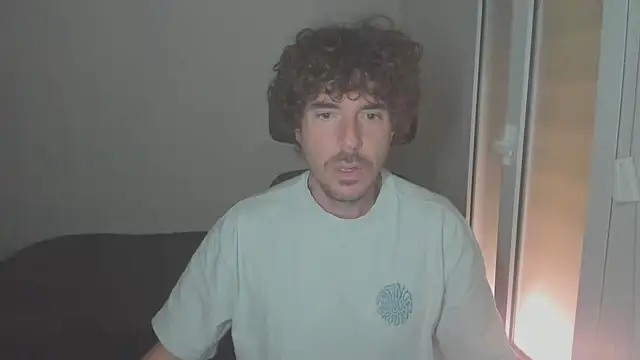 Snapshot of joaquin420_hot chatting on February 2026 10:25:01 AM joaquin420 hot online show from February 2026 10:25:01 AM