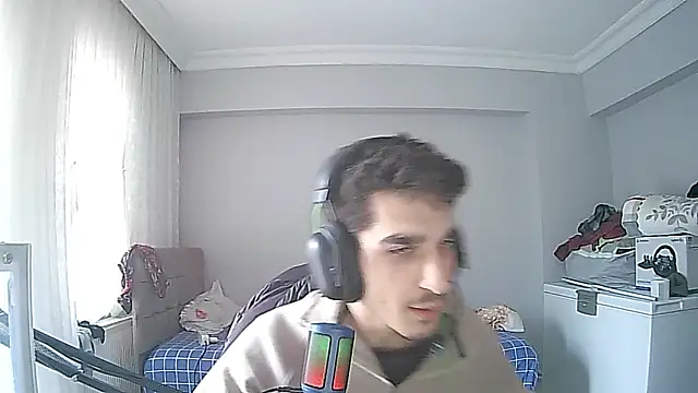 Snapshot of enesbabakral chatting on February 2026 12:09:02 PM enesbabakral online show from February 2026 12:09:02 PM