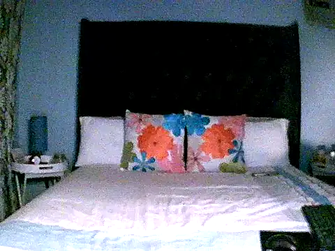 Snapshot of KINKYDOLL4U chatting on February 2026 07:43:01 PM KINKYDOLL4U online show from February 2026 07:43:01 PM