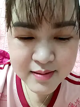 Snapshot of Kee-kimlee chatting on February 2026 01:43:01 PM Kee-kimlee online show from February 2026 01:43:01 PM