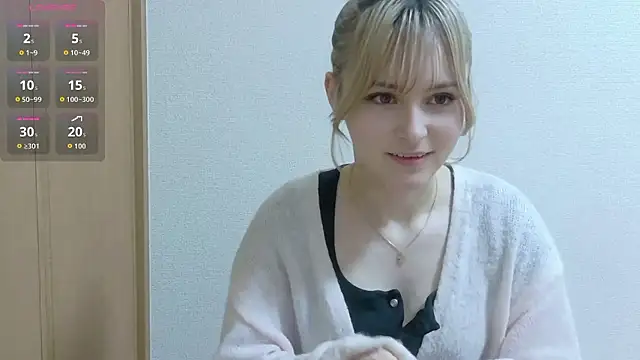 Snapshot of e_ri_ka93 chatting on April 2026 04:00:01 PM e ri ka93 online show from April 2026 04:00:01 PM