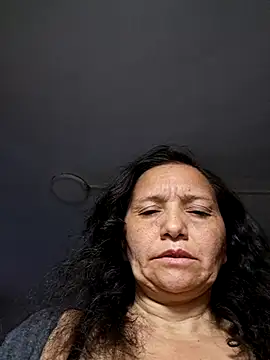 Snapshot of Alexamontiel_ chatting on February 2026 11:49:02 AM Alexamontiel online show from February 2026 11:49:02 AM