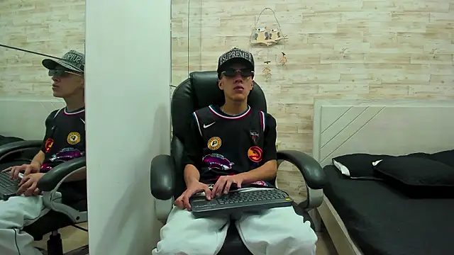 Snapshot of Jordi_Cooper chatting on February 2026 07:45:01 PM Jordi Cooper online show from February 2026 07:45:01 PM