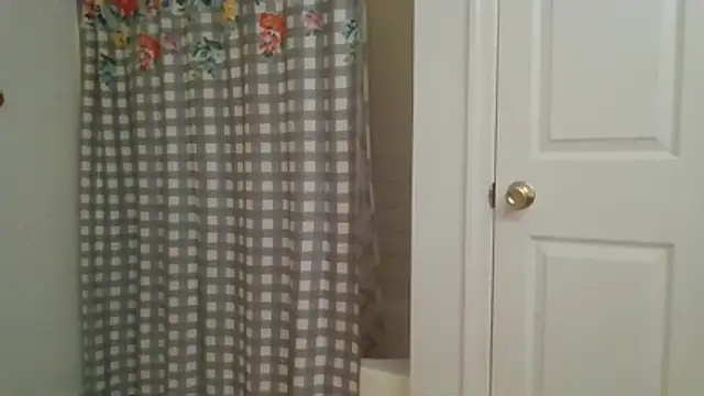 Snapshot of southeastindiann chatting on February 2026 12:32:02 PM southeastindiann online show from February 2026 12:32:02 PM