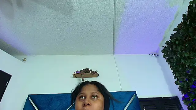 Snapshot of AlexaRousse4u chatting on June 2026 09:53:01 PM AlexaRousse4u online show from June 2026 09:53:01 PM