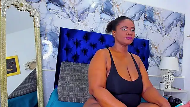 Snapshot of EBONY_SWEEET_ chatting on June 2026 02:17:02 AM EBONY SWEEET online show from June 2026 02:17:02 AM