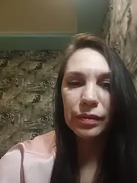 AlisaLowq online show from February 2026 06:26:02 PM