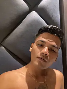 Dazzling dude online show from March 2026 08:46:01 PM