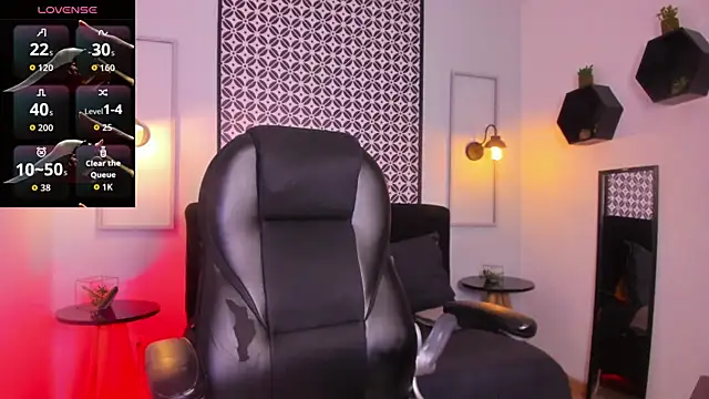 Snapshot of Lola_12_ chatting on February 2026 01:18:01 PM Lola 12 online show from February 2026 01:18:01 PM