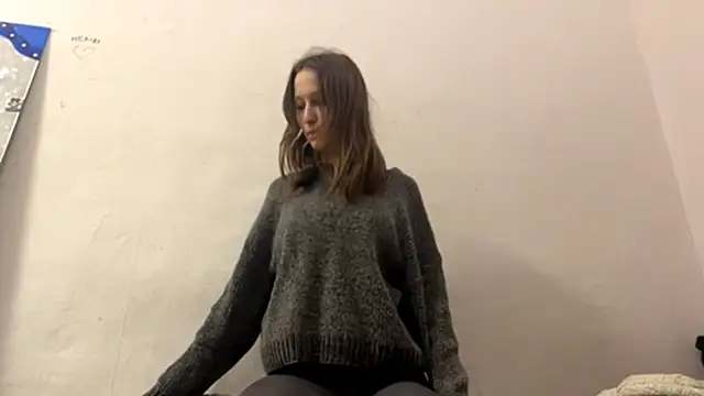 VickieKush online show from April 2026 04:18:01 PM