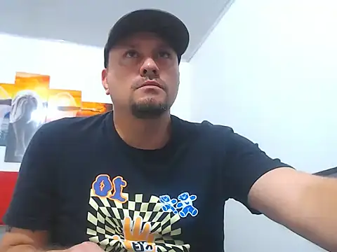 thomax10 online show from February 2026 07:10:02 PM