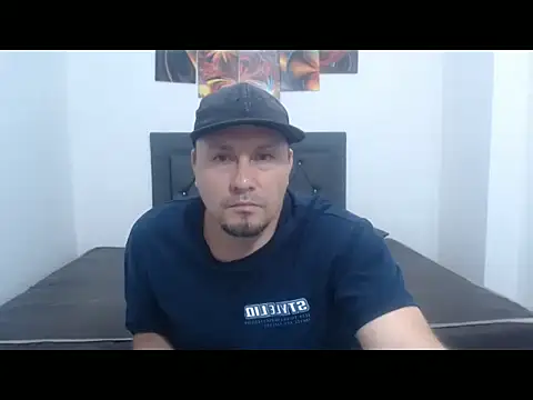thomax10 online show from February 2026 07:03:02 PM