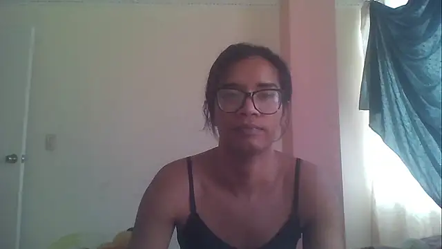 Snapshot of horny_brii chatting on June 2026 05:45:02 PM horny brii online show from June 2026 05:45:02 PM