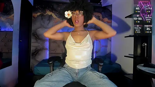 Snapshot of CataleyaMoon_ chatting on May 2026 07:40:02 PM CataleyaMoon online show from May 2026 07:40:02 PM