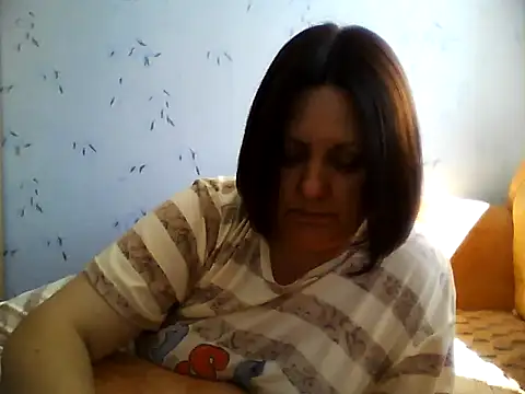 LockyCharm111 online show from July 2026 12:41:01 PM