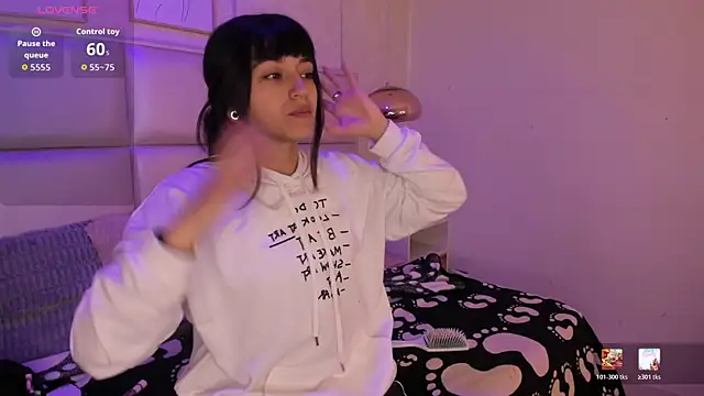 Xara u online show from April 2026 05:18:01 PM