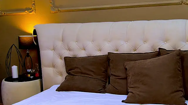 YourSweetArya online show from March 2026 03:06:01 PM