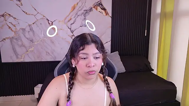 Sophie19   online show from March 2026 12:20:01 PM