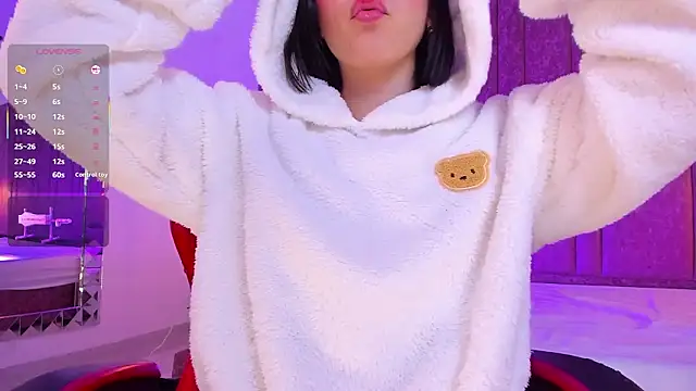 Snapshot of DollieEmma chatting on February 2026 04:49:01 PM DollieEmma online show from February 2026 04:49:01 PM