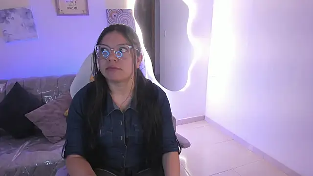 Snapshot of Afrodita_rouss chatting on February 2026 08:37:02 PM Afrodita rouss online show from February 2026 08:37:02 PM