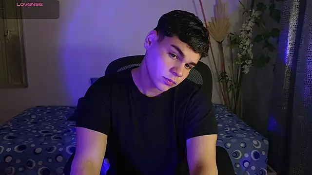 eithan jonnes online show from March 2026 08:39:01 PM