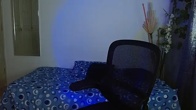 eithan jonnes online show from March 2026 09:18:02 PM