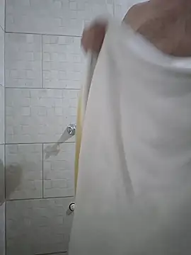 Snapshot of Joaquinh chatting on February 2026 10:28:02 PM Joaquinh online show from February 2026 10:28:02 PM