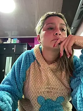 Snapshot of alana__070 chatting on February 2026 12:53:02 AM alana 070 online show from February 2026 12:53:02 AM