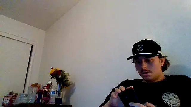 Snapshot of Tallhungandcloudy chatting on February 2026 07:42:02 PM Tallhungandcloudy online show from February 2026 07:42:02 PM